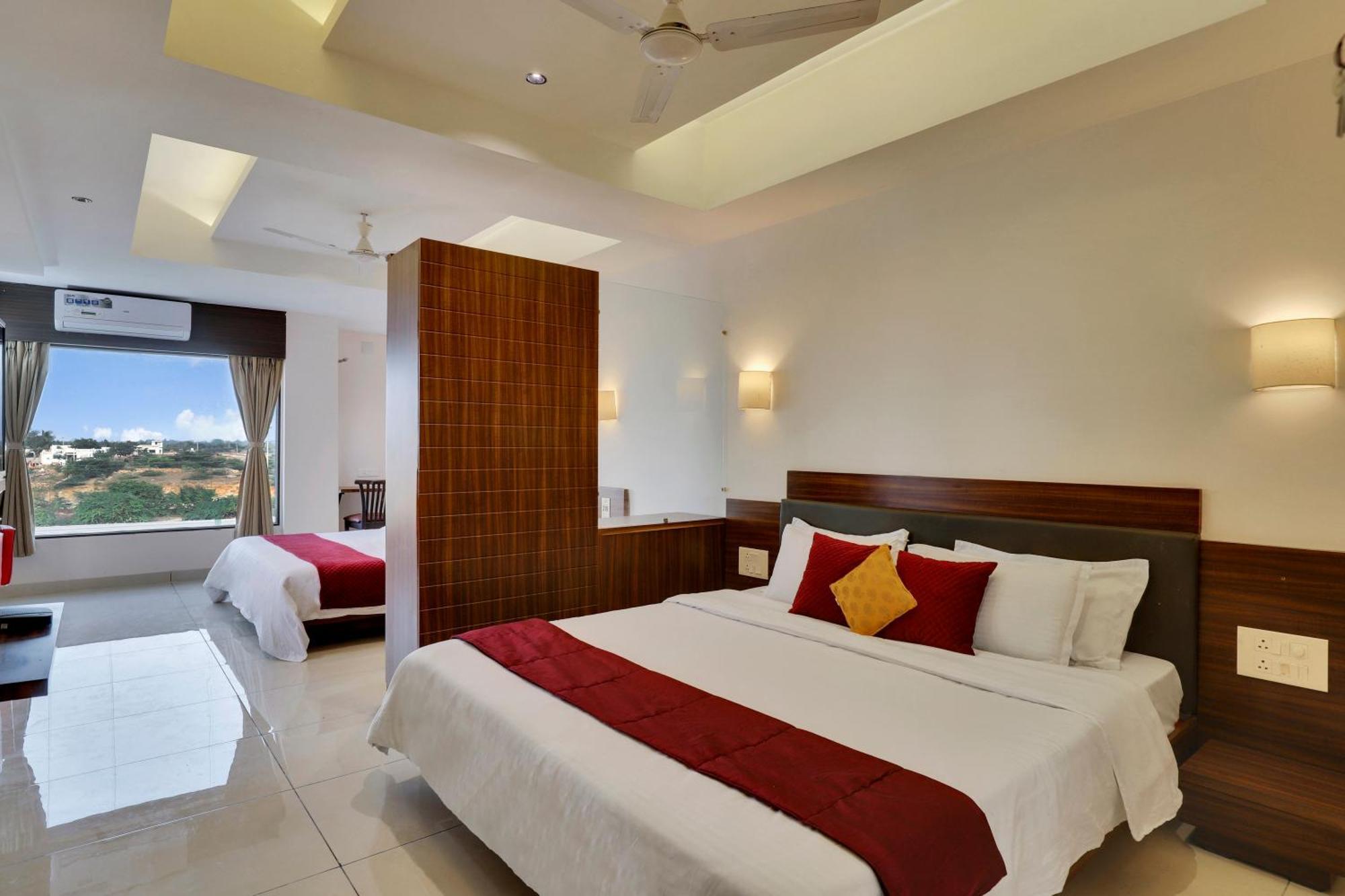 Goverdhan Greens Resort Dwarka L Hotels In Dwarka Kültér fotó