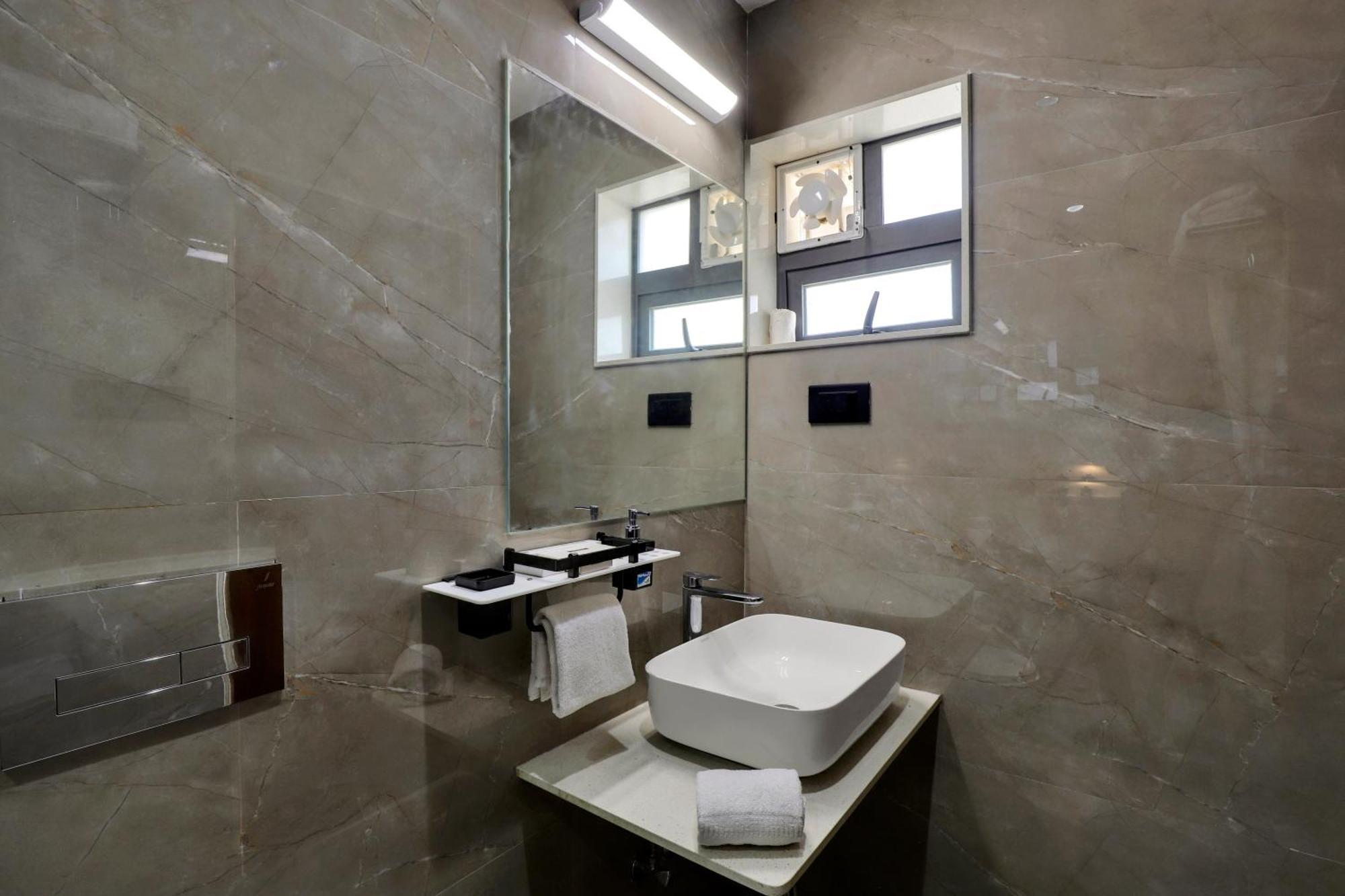 Goverdhan Greens Resort Dwarka L Hotels In Dwarka Kültér fotó