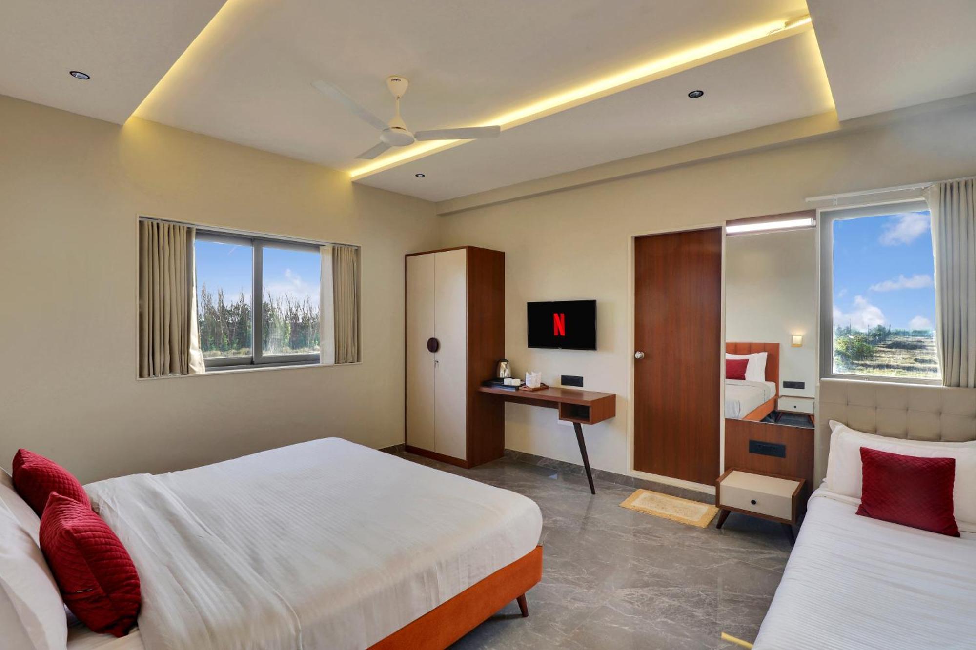 Goverdhan Greens Resort Dwarka L Hotels In Dwarka Kültér fotó
