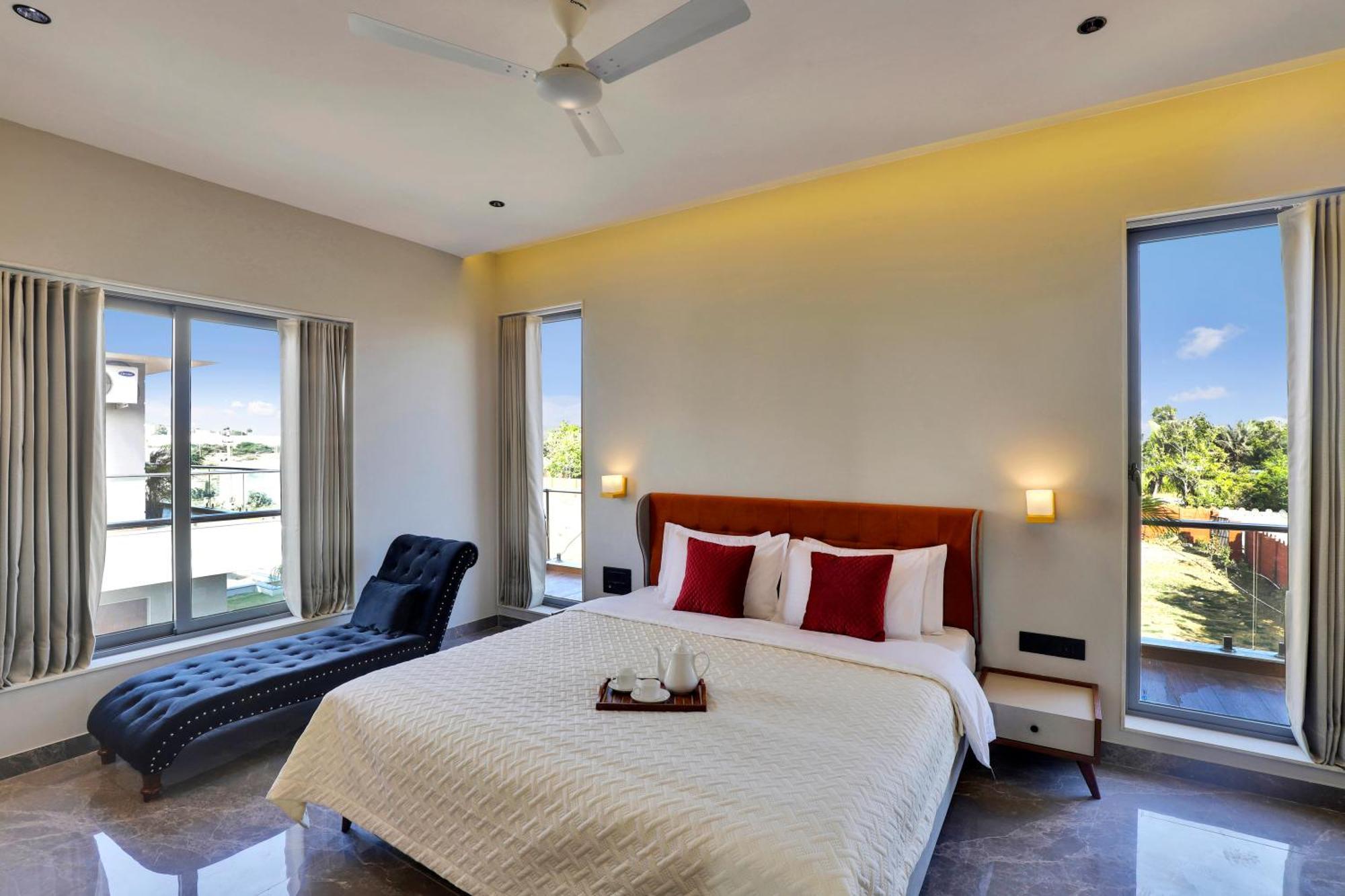 Goverdhan Greens Resort Dwarka L Hotels In Dwarka Kültér fotó