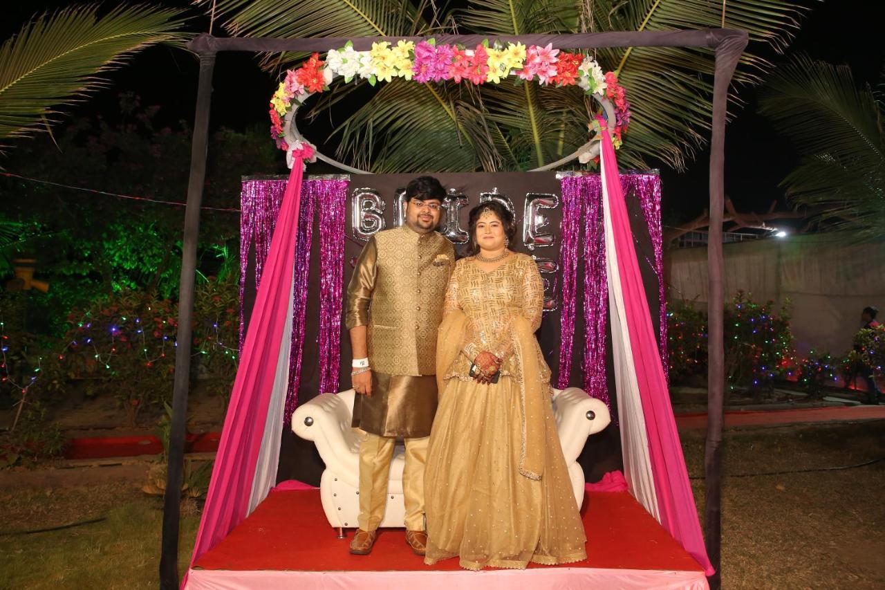 Goverdhan Greens Resort Dwarka L Hotels In Dwarka Kültér fotó