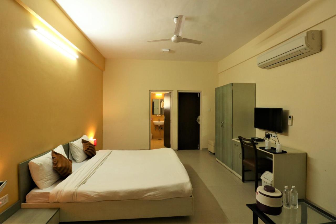 Goverdhan Greens Resort Dwarka L Hotels In Dwarka Kültér fotó