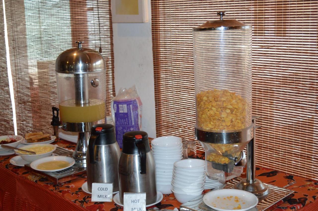 Goverdhan Greens Resort Dwarka L Hotels In Dwarka Kültér fotó